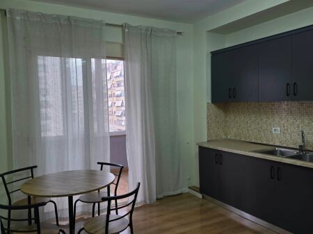 Appartamento in affitto 1+1 presso Komuna Parisit