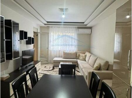 Affitto, Appartamento 1+1, Nuovo Anello, Tirana.