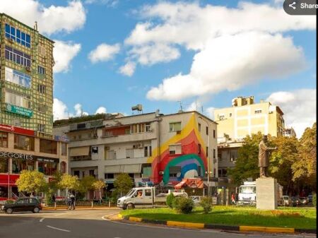 Shop for sale at Wilson Square behind the post office No. 8 in Tirana (ID 4171356)