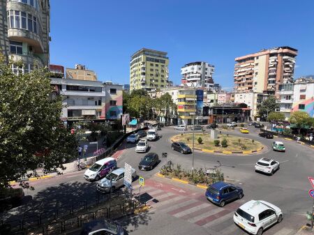 APARTAMENT PER SHITJE TEK SHESHI WILLSON!