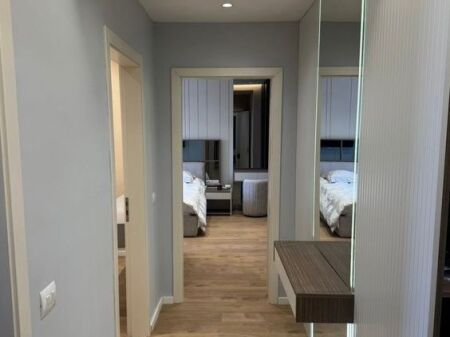 🏡Shitet Apartament 2+1+2+2+P 📍Rruga e Durrsit