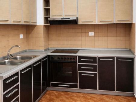 🏢Astir,prane Eco Market jepet me qera per zyra apartament 1+1 ,pjeserisht i mobiluar 40,000Leke (Neto  
