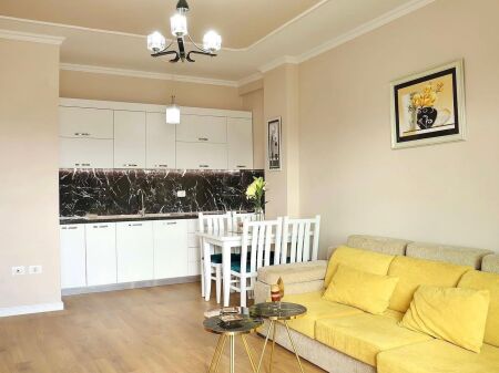 In Affitto Appartamento 1+1+1 Balcone