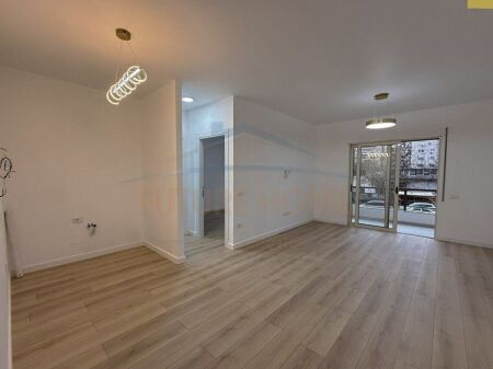 Shitet, Apartament 1+1 , Don Bosko, Tirane