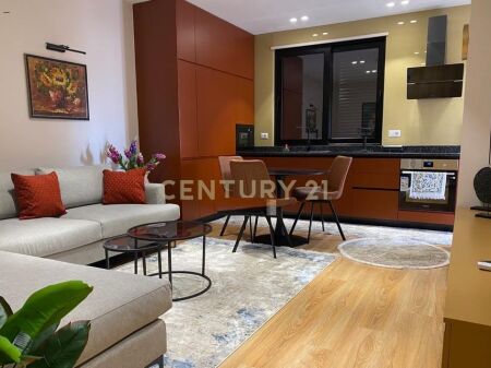 Me Qera 1+1 Kodra E Diellit