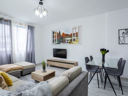 Apartament 3+1+2 me qera tek Ish Ekspozita