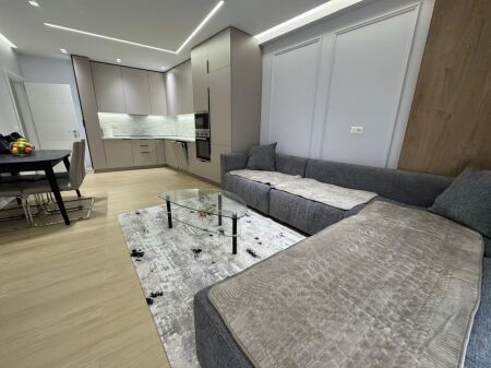 🏠 Appartamento 2+1+2 in affitto 📍 Via Jordan Misja, vicino a SPAK – Tirana💰 90.000 lek al mese