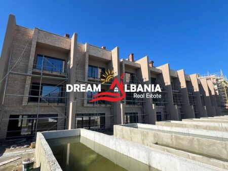 Villa With Pool For Sale In Farke With Lake View (ID 4151214)