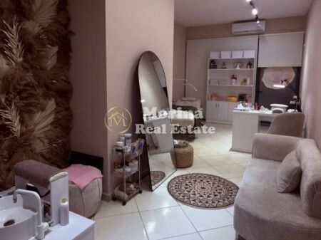 Sale | Business / Hairdresser | Astir | 8500 €