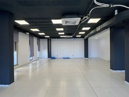 ZYRE ME QERA 1077 M2 ZOGU I ZI 15.000 EURO