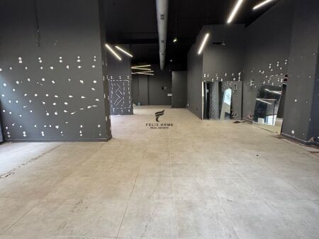 ZYRE ME QERA 205 M2 QENDER 3000 EURO