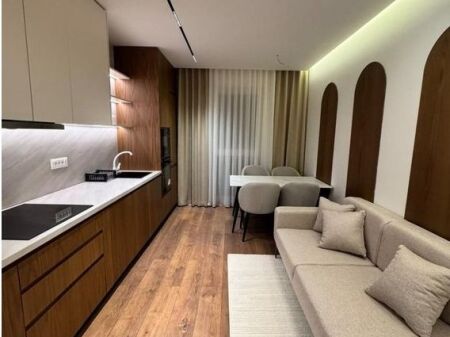 Appartamento 2+1 in Affitto a Xhamlliku, Tirana