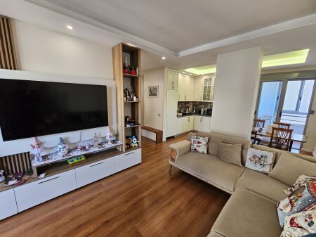 Apartament me qira pas Radisson Liqeni i thatë