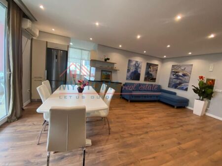 Apartament 2+1 me qera tek Ish Ekspozita ne Tirane