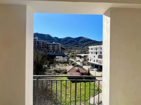 SHITET : 1+1+2 Ballkone📍Liqeni i That (Buze Liqeni - Vije e Pare) - 117.000€ - S.52m² - Okazion Momenti🔥