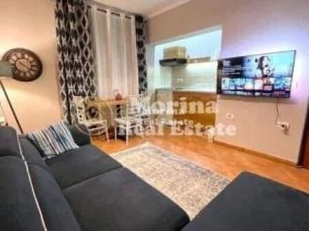 Qera | Apartament 1 + 1 | Rruga Mine Peza | 500 €/muaj. I diskutueshem