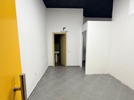 ZYRE ME QERA 75 M2 ISH PARKU 34.000 LEKE