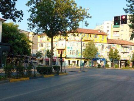 Jepet me qera garsonier te Stadiumi Dinamo