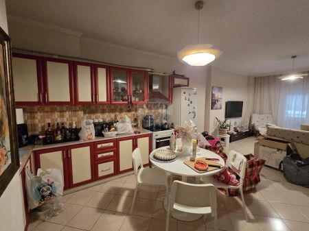 Apartament 1+1 ne Shitje tek Kthesa e Kamzes