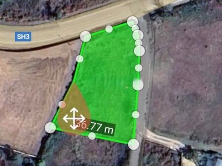 SHITET TOKË 1350 M² NË BËRZHITË ME SUPER AKSES