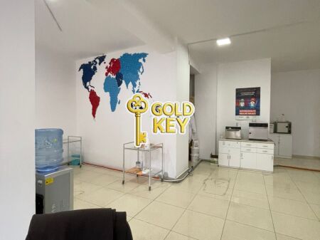 🏢 AMBIENT BIZNESI ME QERA POLIKLINIKA DURRES