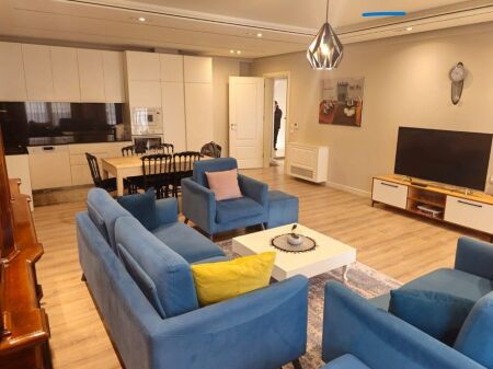 Apartament premium 2+1+2 (130 m²) me qira pranë Liqenit Artificial të Tiranës!