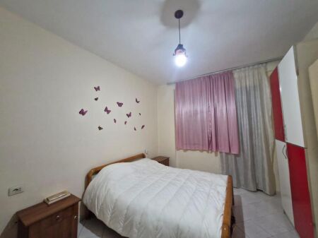 Jepet me qera apartament tek Bar Famed Astir