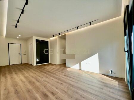 SHESIM SUPER APARTAMENT 2+1+2 me POST PARKIMI, LIQENI THATË‼️