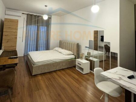 Shitet, Garsoniere, Kodra e Diellit, Tiranë