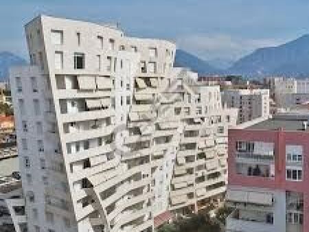 Affittasi 1+1 via Frosina Plaku