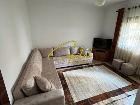 APARTAMENT ME QIRA 1+1 QYTET STUDENTI 40.000 LEKE