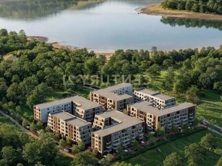 Shitet apartmanet 1+1 tek liqeni ne Paskuqan