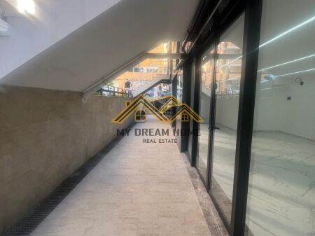 SHITET NJESI BISNESI NE PLAZH TEK PELIKANI DURRES!