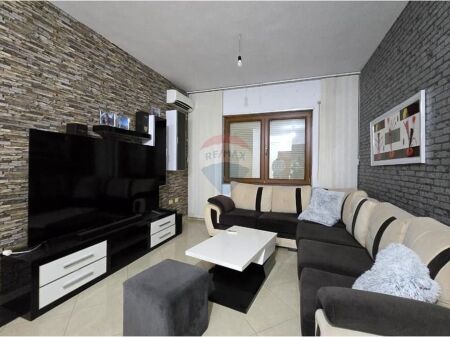 apartament 2+1 per shitje prane Casa Italia, Kthesa e Kamzes!