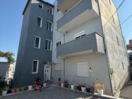 VILLA FOR SALE IN THE HOSPITAL AREA DURRES