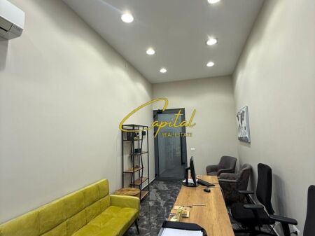 ZYRE ME QIRA 20 M2 TREGU CAM 40.000 LEKE