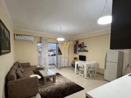 JEPET APARTAMENT 2+1 ME QIRA TE KODRA E PRIFTIT 500 EURO