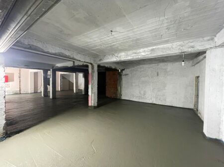 NEGOZIO IN AFFITTO 150 M2 SAUK 2.000 EURO