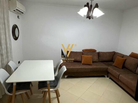 JEPET APARTAMENT 2+1+BLK ME QERA NE XHAMLLIK 50.000 LEKE