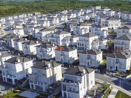 Vile Luksoze Premium ne Shitje,Rolling Hills Residence