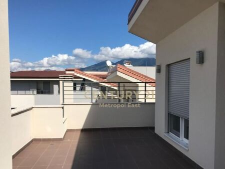 Shitet vilë moderne