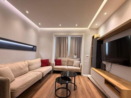 APARTAMENT ME QERA TEK SHESHI WILSON!