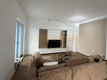 Qera, Apartament 2+1+Post Parkimi, Fresku, Tirane.