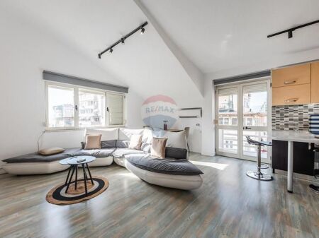 Apartament 2+1+2 me qira tek Liqeni Artificial