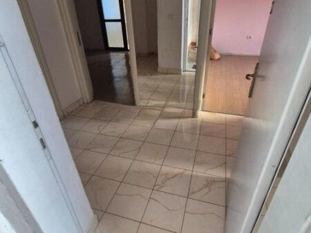 Shitet Apartament 2+1 në Myslym Shyr – Pallat Ekzistues!