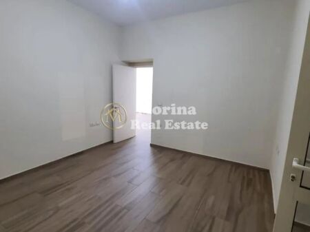 Qera | Ambjent Biznesi | Stacioni i Trenit | 1000 €/muaj