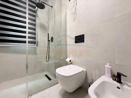 Shitet, Apartament 2+1+2, Kopshti Botanik, Tiranë