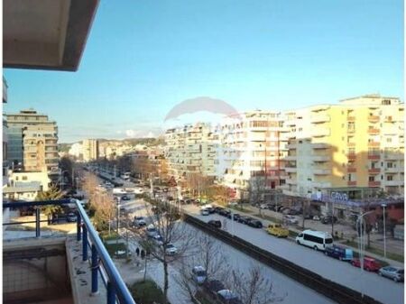 🏡 Apartament 1+1 për Shitje – Rruga Gjergj Kastrioti, Vlorë