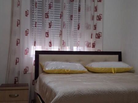 Appartamento 2+1+1 con Balcone in Affitto