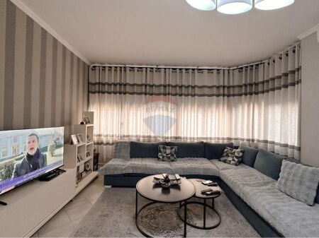 Appartamento 2+1 in vendita al Lago Secco, Tirana